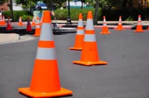 กรวยจราจร (traffic cone)