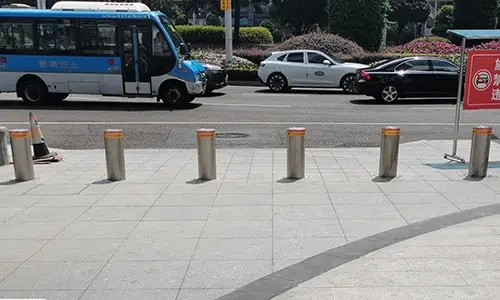 ตัวอย่าง Automatic Bollard สำหรับกั้นเขตคนเดิน